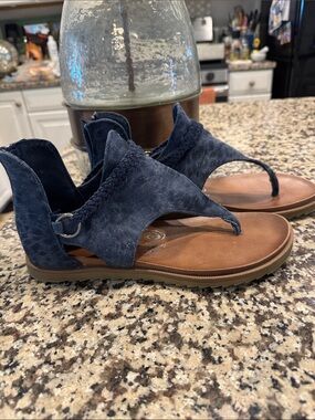 Very G Navy Blue Braided Gladiator Thong Sandals